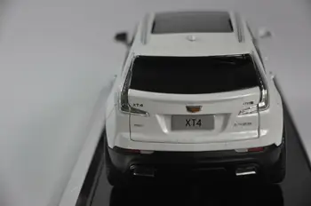 1:18 Diecast Model pre GM Cadillac XT4 Biela SUV 2018 Zliatiny autíčka Miniatúrne Kolekcia Dary XT