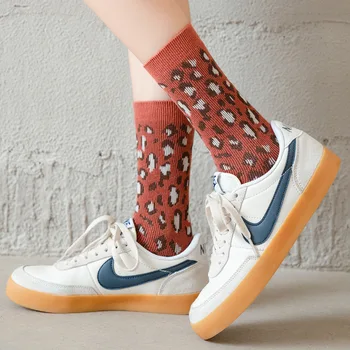 10 ks = 5 párov Ponožky Ženy Trubice 2020 Nový Štýl pre Jesenné a Zimné Bavlna Sexy Leopard Módne Kórea Trend ženy Ponožky