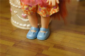 10pairs/veľa módne bábiky topánky 1,8 cm dĺžka Bábiky Príslušenstvo Bežné sandále, topánky pre barbie kelly bábika