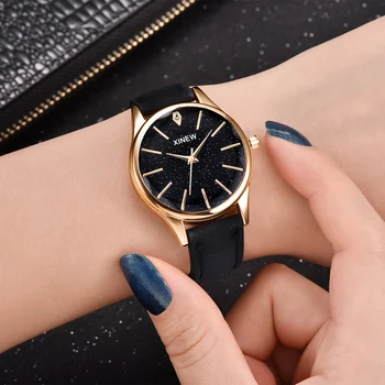 1pc / veľa Hodinky Ženy Módne Kože Quartz náramkové hodinky Dámske Jednoduché Jedinečný Návrhár hodinky. Montres de Marque de Luxe 2018