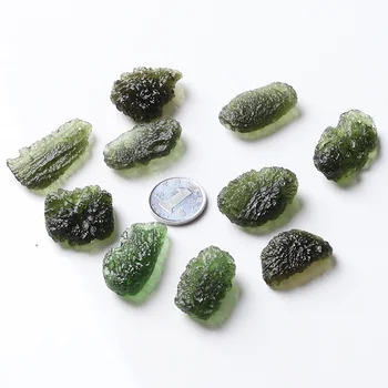 1pcs Zelená Moldavite českej Meteorit Vplyv Sklo Prírodné Hrubý Kameň Crystal Energie Kameňa