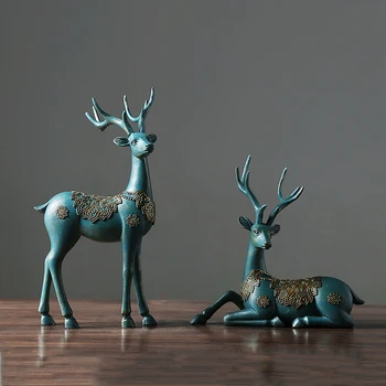 2 ks Šťastie Jeleň Figúrky Nordic Elk Živice Socha Remesiel pre Domáce Dekorácie, Ozdoby na Vianočný Dekor Narodeninám, Svadobný Dar