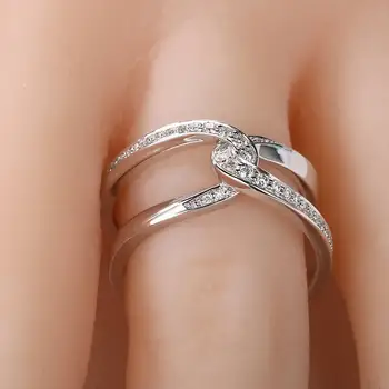 2020 Hot Predaj Móde Dvojité C Geometrické Línie Prstene pre Ženy Veľkoobchod Icedout Lady Krúžok Módne Šperky Factory dodávateľa