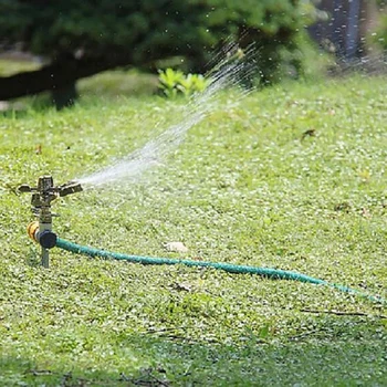360-Stupňový Otočný Zavlažovanie Postrekovač Zavlažovania Na Záhrade Trávnik Na Dvore Golf Trávy Kovový Impulzný Spike Hadica Vodné Sprinklerové Spraye