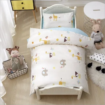 3ks Bavlna Postieľky Posteľná Súprava Cartoon Detská posteľná bielizeň Sada Obsahuje obliečka na Vankúš Posteľ List Perinu Bez Prídavných