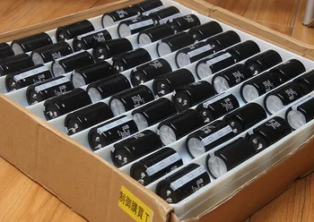 4pcs/veľa originálnych Japonsko Matsushita AŽ UQ série filter, hliníkové elektrolytický kondenzátor doprava zadarmo