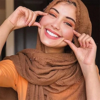 70*175cm moslimských žien crinkle šatku hidžáb soild farebná bavlna islamskej šatky arabských headwrap žena šatku turban šály