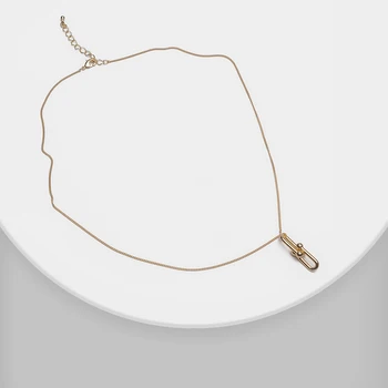 Amorita boutique Jednoduchý náhrdelník s príveskom elegantné geometrický dizajn