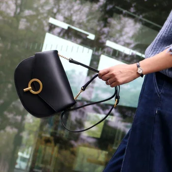 Baitao retro cowhide Taška Dievča 2018 nové elegantné kórejská verzia naklonený taška prístav vietor jedna taška cez rameno sedlo taška