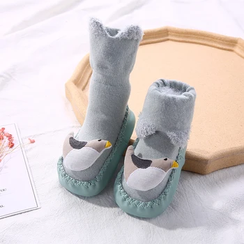 Batoľa ponožky proti sklzu chlapčeka batoľatá topánky, ponožky pre dieťa novorodenec ponožka s gumovou podrážkou dieťa papuče cartoon poschodí ponožky