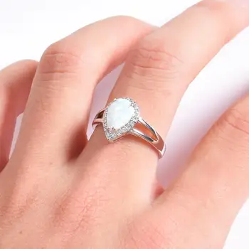 Blaike Luxusné Biele Zlato Vyplnené Kvapka Vody White Fire Opal Prstene Pre Ženy Módne Šperky Rainbow Birthstone Zásnubný Prsteň