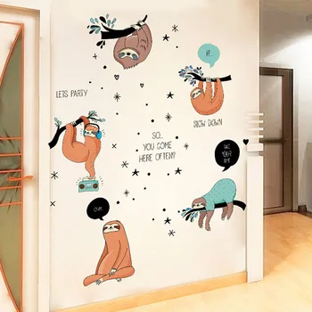 Cartoon Lenivosť Hrá Stenu, Nálepky Roztomilý Zvieratá Bradypod DIY Vinyl nástenná maľba Obtlačky pre Deti Izba Materskej Škôlky Dekorácie