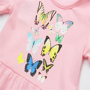 Dievčatká nové navrhnuté cartoon šaty s potlačou niektoré motýle deti nový štýl krátke letné šaty hore šaty 2018