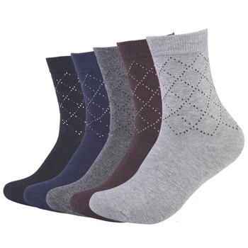 Eur40-44 muži jeseň zima diamond bodkovaná čiara vzor business bavlnené ponožky muž vysoko kvalitné dlhé ponožky pre človeka 5pairs/veľa