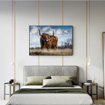 Highland Krava na Tráve Nordic Umenie Plagáty A Vytlačí Zvieratá Art Obrazy na Stenu Dekor Krajiny Obrazy Pre Obývacia Izba