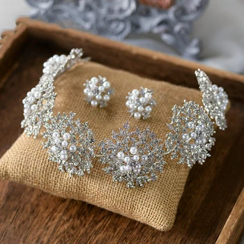 HIMSTORY Retro Zlatými Kamienkami pokrývku hlavy Ples Svadobné Doplnky do Vlasov Pearl Flower Barokový Kráľovná Koruny Tiara Jewelries
