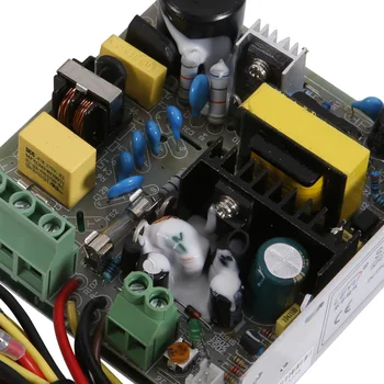 Jeden výstup 13.8 v 35w napájanie pomocou batérie, nabíjačky /ups funkcia SCP-35-12 led indikátor prepínanie napájania