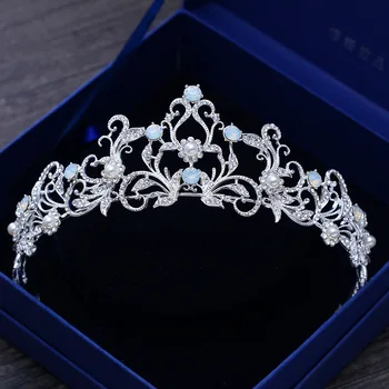 Jedinečné Svetlo Modré Crystal Tiara Korunná Princezná Svadobné Svadobné Hlavový Most Vlasové Doplnky Módne Headdress Sprievod Prom Ozdoby