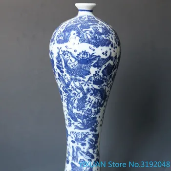 Jingdezhen porcelánu zbierka starožitností, váza, modrá a biela kaprov a slivky váza viac