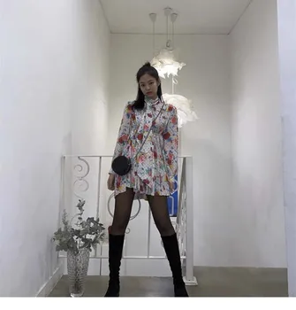 Kpop kórejský Celebrity rovnaké leto nová kvetinová čipka-up dlhý rukáv šaty žien kórejský módy sexy turtleneck mini skladaný šaty