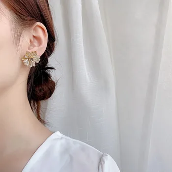 Kórejský Štýl Akryl Crystal Korálky Daisy Kvetinový Náušnice pre Ženy Módy Stud Náušnice 2020 Strany Šperky ER1042