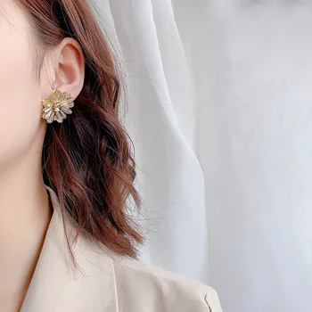 Kórejský Štýl Akryl Crystal Korálky Daisy Kvetinový Náušnice pre Ženy Módy Stud Náušnice 2020 Strany Šperky ER1042