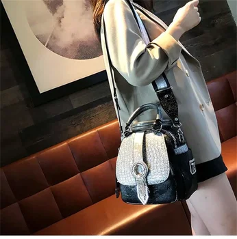 Móda drahokamu batoh ženy 2020 nové trendy double-layer ramenní taška messenger žien taška diamond multi-purpose kabelka