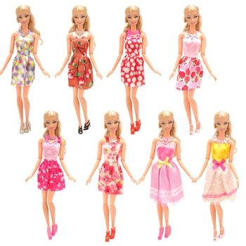 Móda Ručné 32 Položiek /Veľa Deti Hračky =10 Bábiky Šaty Náhodné +10 Obuv + 12 Doplnky Pre Barbie Obväzu Hra, DIY Prítomný