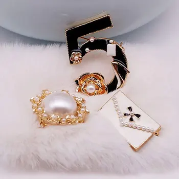 Módne, luxusné značky dizajn číslo 5 pearl brošňa žena odevné doplnky 3ks/set