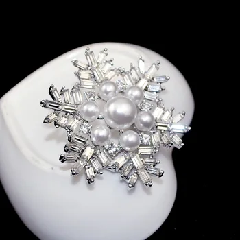N591 luxusné corsage, snow pearl brošne nový sveter pin Vianočné darčeky