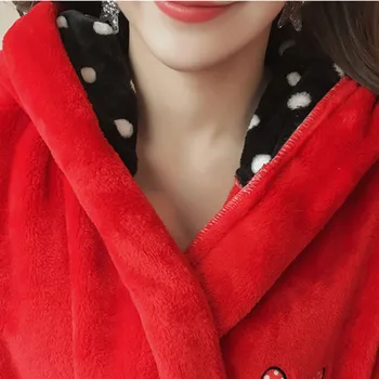 Nightgown ženy zimné dlhým rukávom hrubé flanelové roztomilý kreslený Mickey červený coral fleece teplé pyžamo dámske nightgown
