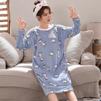 Nightgowns Ženy Plus Velvet Coral Fleece Mäkké Teplé Zimné Rekreačné Dámske Kórejský Štýl Sladké Elegantné Nightdress Sleepwear Trendy