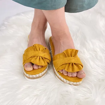 Nové letné šľapky ženy móda motýľ luk pevné pošmyknúť na dámske topánky bežné pláži dámy plus veľkosť papuče 2020 nové