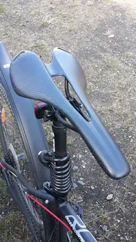 Nové suplight Nových karbonových Ultra-light Air Flow Horský bicykel full carbon sedlo uhlíka požičovňa sedlo MTB uhlíka sedadla