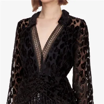 Nový Príchod jari autoportrét mini Skladaný elegantné Šaty Žien Velvet Patchwork Čipky Leopard Čierne Sexy Hlboké Šaty vestidos