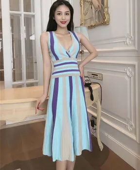 Pletené Šaty bez rukávov Ženy 2020 Lete kórejský Elegantné, Sexy V Krku multicolor pruhy módne Tenký Sveter Šaty