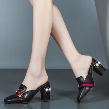 Plus veľkosť 33-40 žien hrubé vysokým podpätkom lete listov značky dizajnér kovové pracky sexy dámy plážové sandále pohodlné topánky