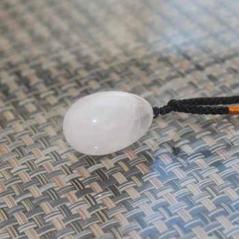 Runyangshi 1pc Prírodné jasný kremeň, Vajcia tvar prívesok White Crystal Energie Kameňa Náhrdelník Šperky
