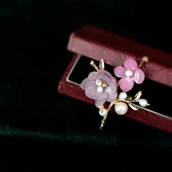 SINZRY jedinečné ručne vyrábané prírodné perly konzervované kvet elegantná brošňa pin tvorivé módne šperky pre ženy