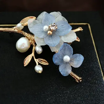 SINZRY jedinečné ručne vyrábané prírodné perly konzervované kvet elegantná brošňa pin tvorivé módne šperky pre ženy