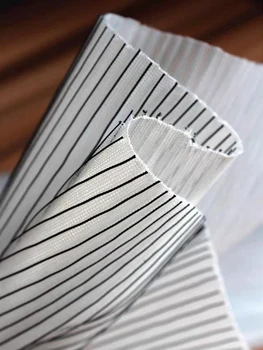Textúra Skladaný Textílie vzduchová vrstva Čierny Biely Prúžok DIY Patchwork Oblečenie, Sukne, Šaty Kreatívny Dizajnér Textílie