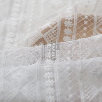 Vysoko kvalitné 1,3 m široký mlieko hodváb výšivky oka full-šírka čipky tkaniny tkaniny opony svadobné šaty